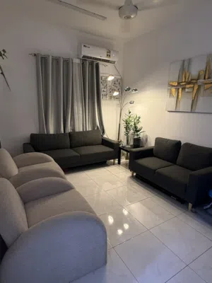 كنب طقمين من بان هوم