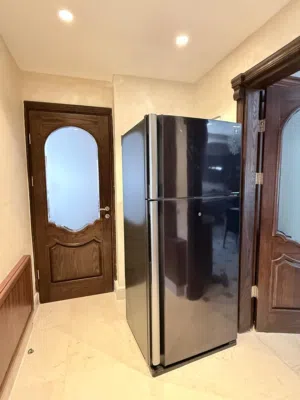 ثلاجة بحالة الوكالة شارب 637 ليتر
