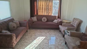 طقمين كنب بحال الممتاز