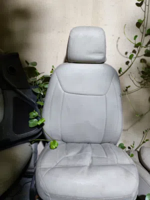 كراسي مع الديكورات  كرايسلر c300 2018