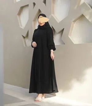 عباية خامة الحبر مقاسات من 1 ل6  14 دينار