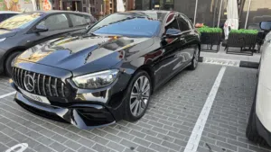 MERCEDES E350 2022
