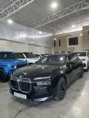 بي ام دبليو كرستال BMW M740i 2024 خليجي العروش عداد الفين فقط