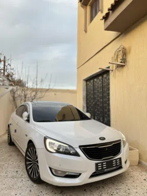 Used Kia Cadenza in Tripoli