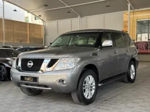 Nissan Patrol SE V8