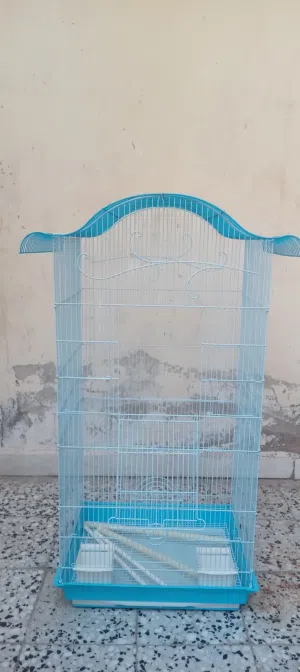 سلاكة شبه جديد أربع أبواب وباب حجم كبير الكحلة أربع أبواب جانبية أربع أبواب أماميه وبابين كبار فيهم