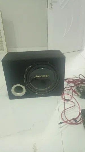 سستم صوت لسيارات مستعمل بحال جيده للبيع ملاحظه (بالجمله)