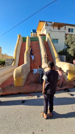 لعبه نفخ عملاقه ..نطاطه..بسعر مغري