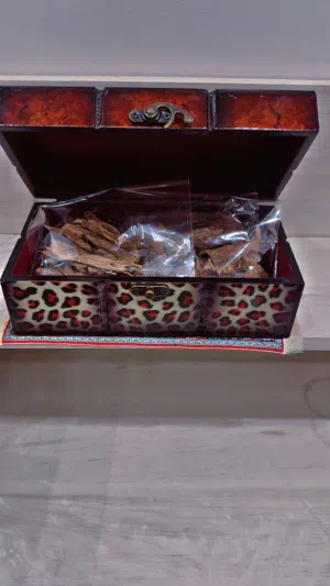 صندوق مجموعة العيد العود الأصلي