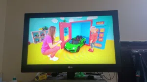 LG tv 32 inch with android box for sale