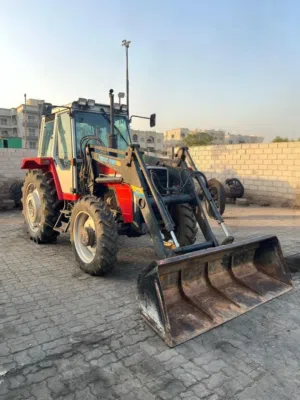 tractor massey 2004 model