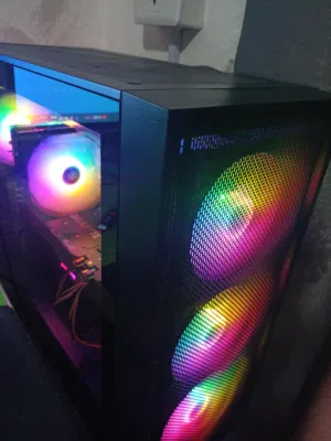 pc للفئة العليا بشغل كلشي العاب ومونتاج وستريم بجودة عالية