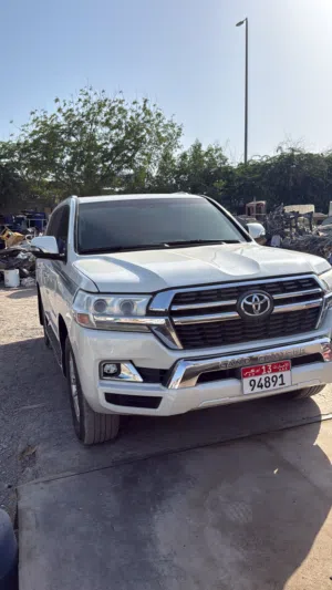 Toyota landcruiser 2011 8cylender Gxr