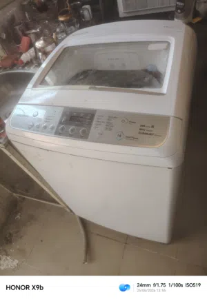 للبيع غساله نظيفه وشغاله بحاله ممتازه