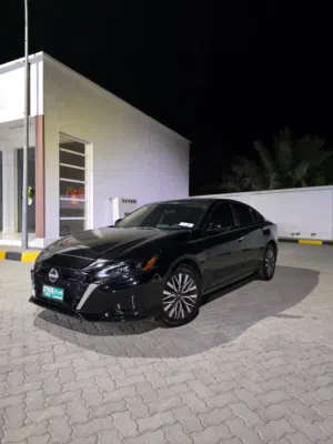 Used Nissan Altima in Al Batinah