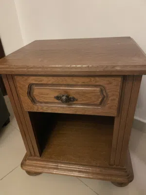 طاوله جانبيه خشبيه