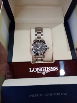 أصلية - انشرت جديدة من وكيلها في عمان  Authentic Longines HydroConquest  Automatic 300M
