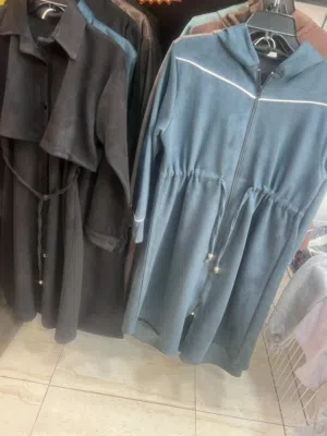 محل البسة للبيع بداعي السفر