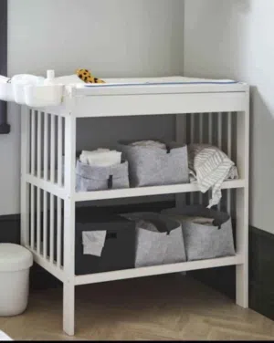 طاولة تبديل للطفل الرضيع IKEA