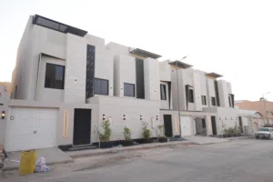 ‏٥ غرف نوم ‏.‏ ٤ حمّامات ‏.‏ 340 م٢‏3