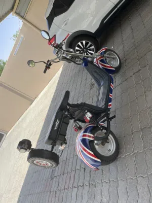 سكوتر هارلي ممتاز وكاله الي يباه يكلمني خاص