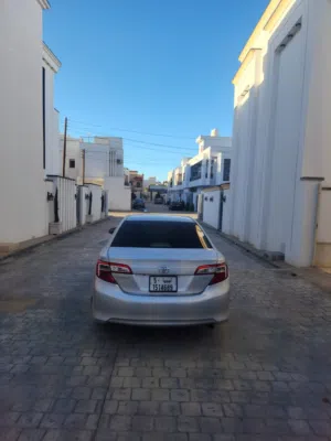 تويوتا كامري 2014 لبيع أو افاري شني عندك ابعت محرك  كمبيو ربي يبارك
