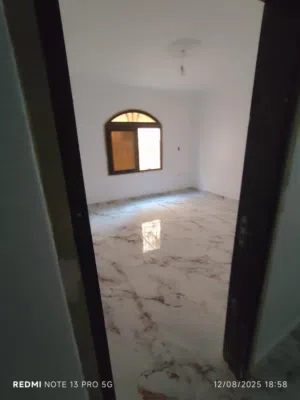 شقة للايجار بسعر مغري جد