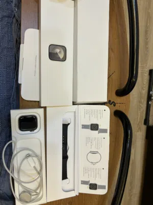Apple Watch Series 11 GPS + Cellular