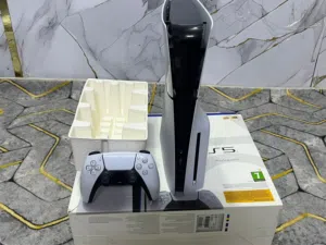 بليستيشن 5 سلم أوربي UK ذاكره 1 تيرا مع اشتراك بلس 3 أشهر..........................................