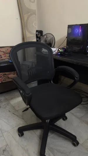 كرسي مكتب مستعمل