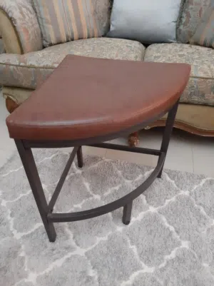 ثلاث كراسي جلد اصلي 3 حبات Leather chairs