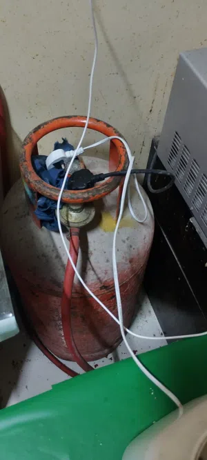 oven, grill and gas cylinder
