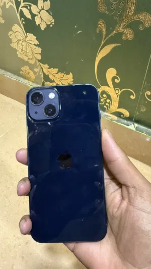 Apple iPhone 13 128 GB in Al Batinah