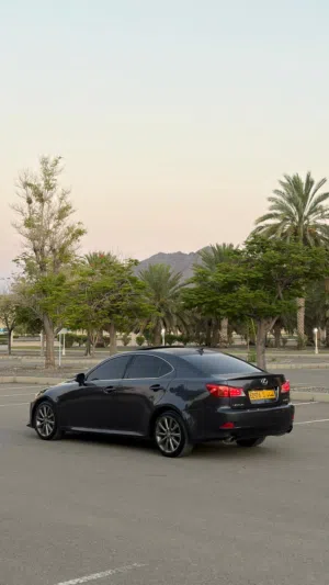 Used Lexus IS in Al Dakhiliya