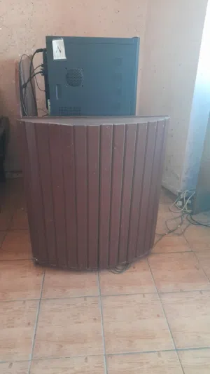 طاولات كمبيوتر فقط 15د