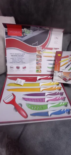 طقم سكاكين سويسري الغني عن التعريف