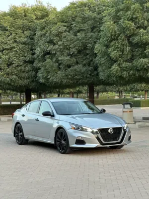 Used Nissan Altima in Al Batinah