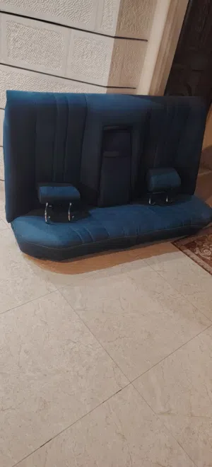 كرسي سيارة مرسيدس قرش و نص مستعمل بحالة ممتازة