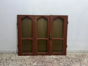 نوافذ مستعملة للبيع