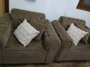 صالون كنبة وكرسيين