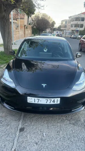 تسلا 2020 للبيع