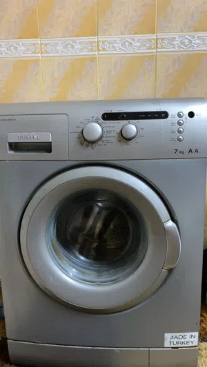 للبيع غسالة أوتوماتيك جينيرل 7 كيلو مستعمله شغالة تمام التمام من ناحية الغسيل والعصر