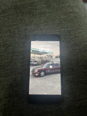 Apple iPhone 8 64 GB in Al Batinah