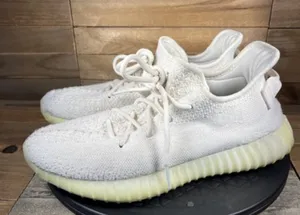 Sport Shoes . Adidas . 42 . Used1