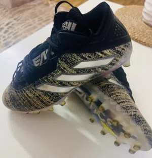 حذاء Adidas Freak Carbon 20