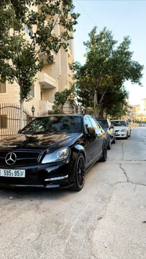 Mercedes C200 2012