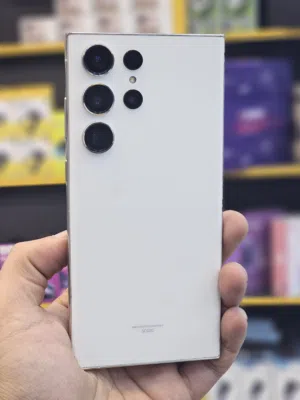 s23 ultra بحاله الجديد لزقات الشركه لسه عليه