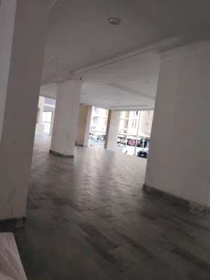 شقه للايجار المهبوله غرفه وصاله وحمام ومطبخ