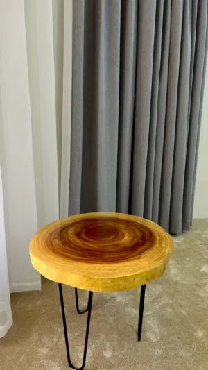 طاوله صنع منزلي