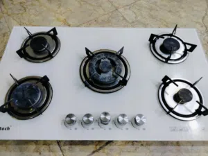 طباخ بحاله جيده شغال وعلى الفحص